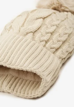 Beżowa Czapka Beanie z Ozdobnym Pomponem Norirra