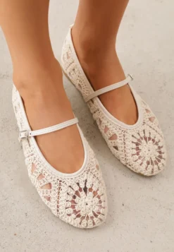 Beżowe Boho Balerinki VICES w Stylu Mary Jane z Ażurową Cholewką Lainia