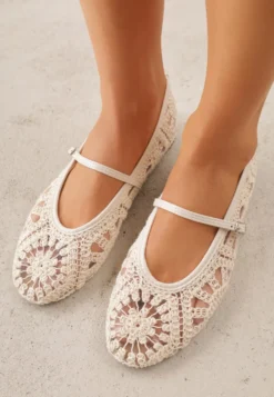 Beżowe Boho Balerinki VICES w Stylu Mary Jane z Ażurową Cholewką Lainia