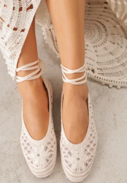 Beżowe Boho Balerinki VICES z Szydełkową Cholewką i Wiązaniem Wokół Kostki Arriria