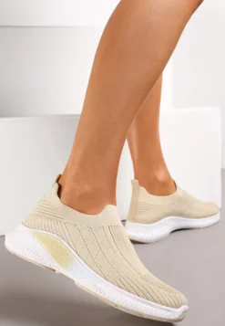 Beżowe Buty Sportowe na Tłoczonej Podeszwie z Elastyczną Cholewką Taiden
