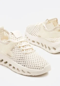 Beżowe Buty Sportowe Sneakersy Siateczkowe na Tłoczonej Platformie Lurilia