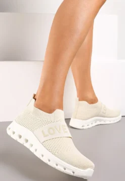 Beżowe Buty Sportowe z Napisem LOVE i Elastyczną Cholewką Alaissa