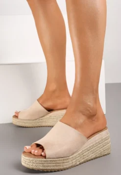 Beżowe Casualowe Klapki na Koturnie w Stylu Boho Krissta