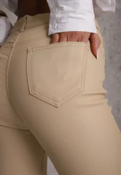 Beżowe Casualowe Spodnie Skinny o Modelującym Fasonie Elovi
