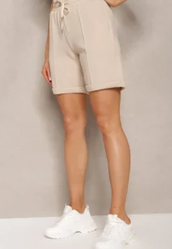 Beżowe Casualowe Szorty High Waist z Kieszeniami Wykończone Gumką Shezetta