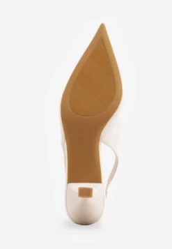Beżowe Czółenka Sandały Vices na Kaczuszce Typu Slingback Ozdobione Metaliczną Aplikacją Lilarunea