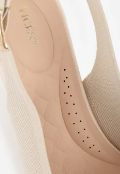 Beżowe Czółenka Slingback VICES z Tkaniny na Niskim Obcasie z Wkładką Soft-Pillow Orinysha