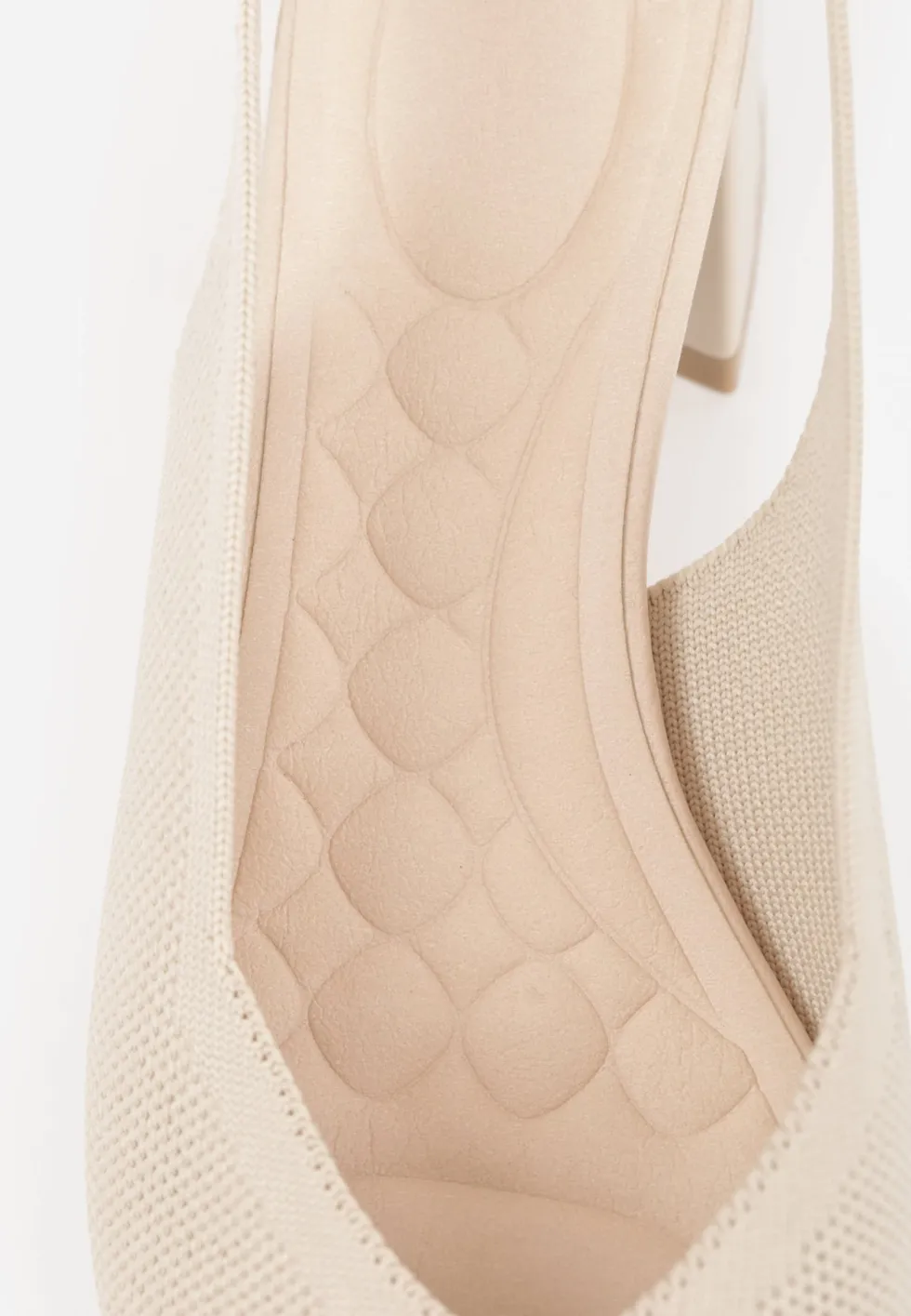 Beżowe Czółenka VICES Soft Fit Slingback na Lakierowanym Słupku z Elastyczną Cholewką Comfort Coromenis