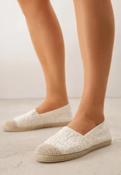 Beżowe Espadryle z Koronkową Cholewką i Podeszwą z Plecionki Marilex
