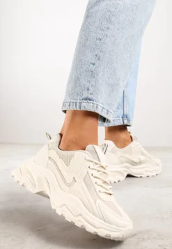 Beżowe Klasyczne Sneakersy Sznurowane na Niskiej Platformie Lenivia