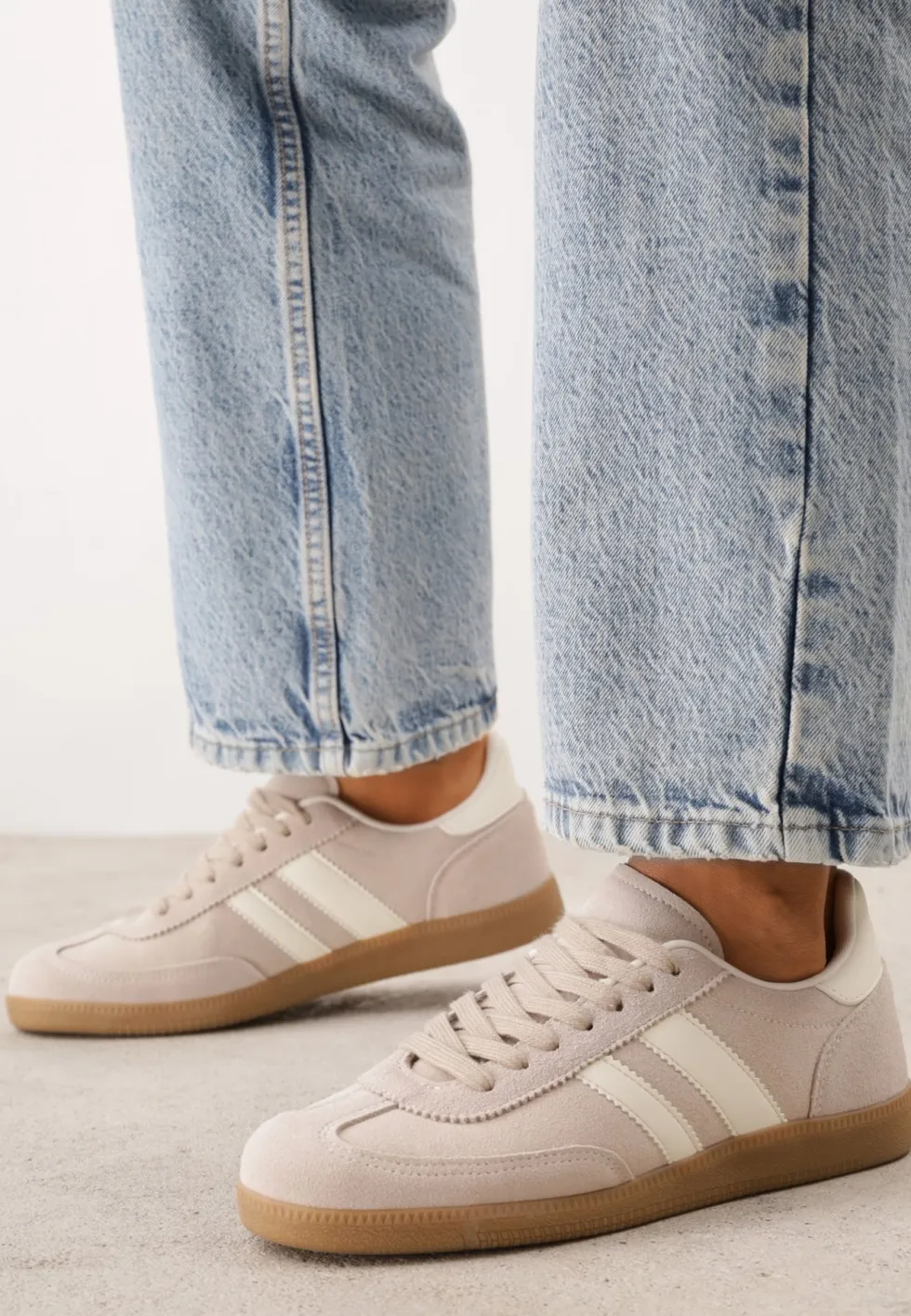 Beżowe Klasyczne Sneakersy Typu Tenisówki ze Skóry Naturalnej Azurra