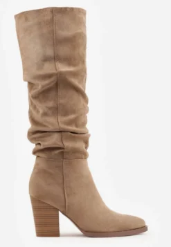 Beżowe Kozaki na Słupkowym Obcasie z Ozdobnie Marszczoną Cholewką Reaelora