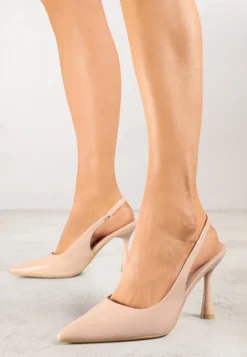 Beżowe Lakierowane Sandały Szpilki Typu Slingback Ulios