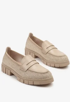 Beżowe Mokasyny z Plecioną Cholewką Halessea