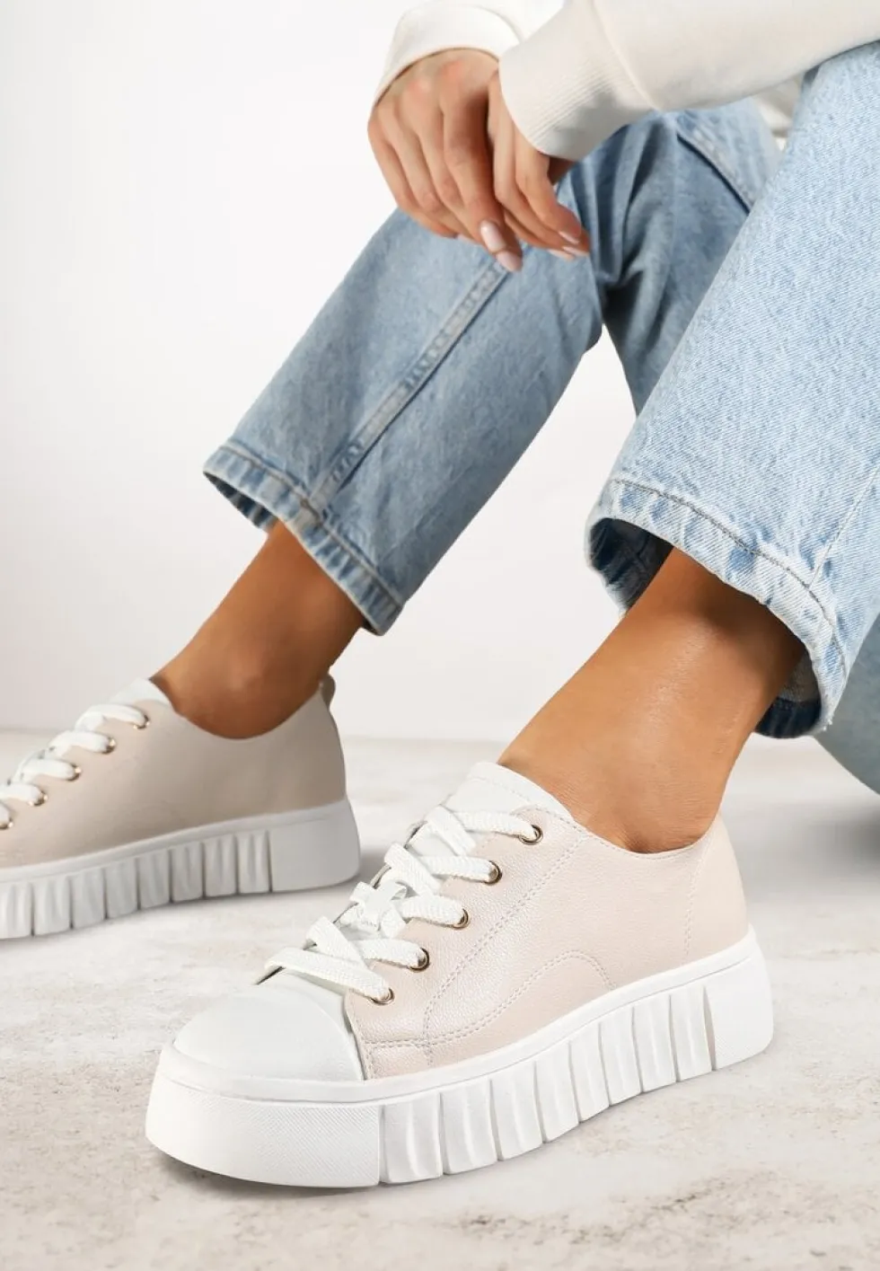 Beżowe Płaskie Sneakersy Vices ze Sznurowaniem Lorori