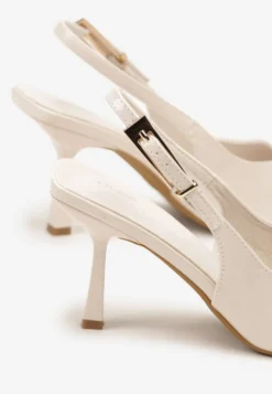 Beżowe Sandały Lakierowane na Szpilce Vices Typu Slingback Tilazea