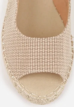 Beżowe Sandały Peep Toe z Plecioną Cholewką i Koturnem Zaylani