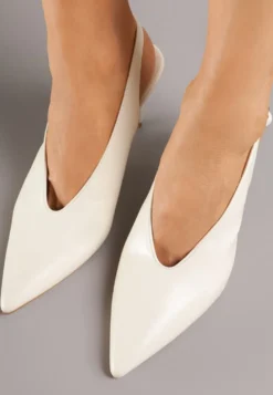 Beżowe Sandały Slingback na Obcasie Typu Szpilka Latira