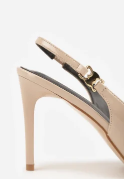Beżowe Sandały Slingback na Szpilce z Lakierowanym Połyskiem i Aplikacją Phisvienne