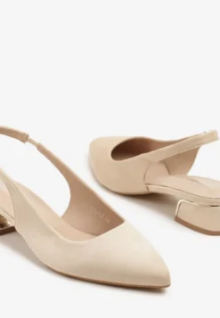 Beżowe Sandały Typu Slingback z Metaliczną Ozdobą Helmio