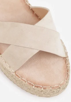 Beżowe Sandały z Plecionki w Stylu Boho VICES z Paskami w Kształcie X Nahmala