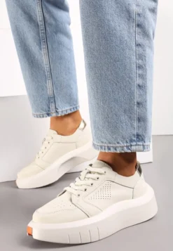 Beżowe Skórzane Sneakersy na Grubej Podeszwie przed Kostkę Olerassa