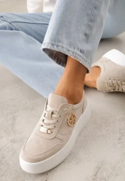 Beżowe Skórzane Sneakersy na Platformie z Metaliczną Aplikacją Idapheosis