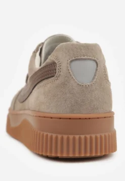 Beżowe Sneakersy Kultowe Tenisówki z Zamszu Naturalnego ze Skórzaną Wkładką Rionae