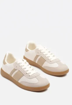 Beżowe Sneakersy na Kauczukowej Podeszwie Ozdobione Paskami Emidi
