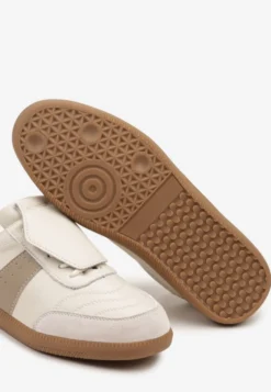 Beżowe Sneakersy na Płaskiej Podeszwie ze Skóry Wykończone Zamszową Wstawką Milirae