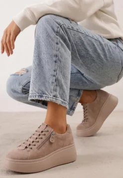 Beżowe Sneakersy na Platformie z Zamszu Naturalnego z Suwakiem z Boku Nisoe