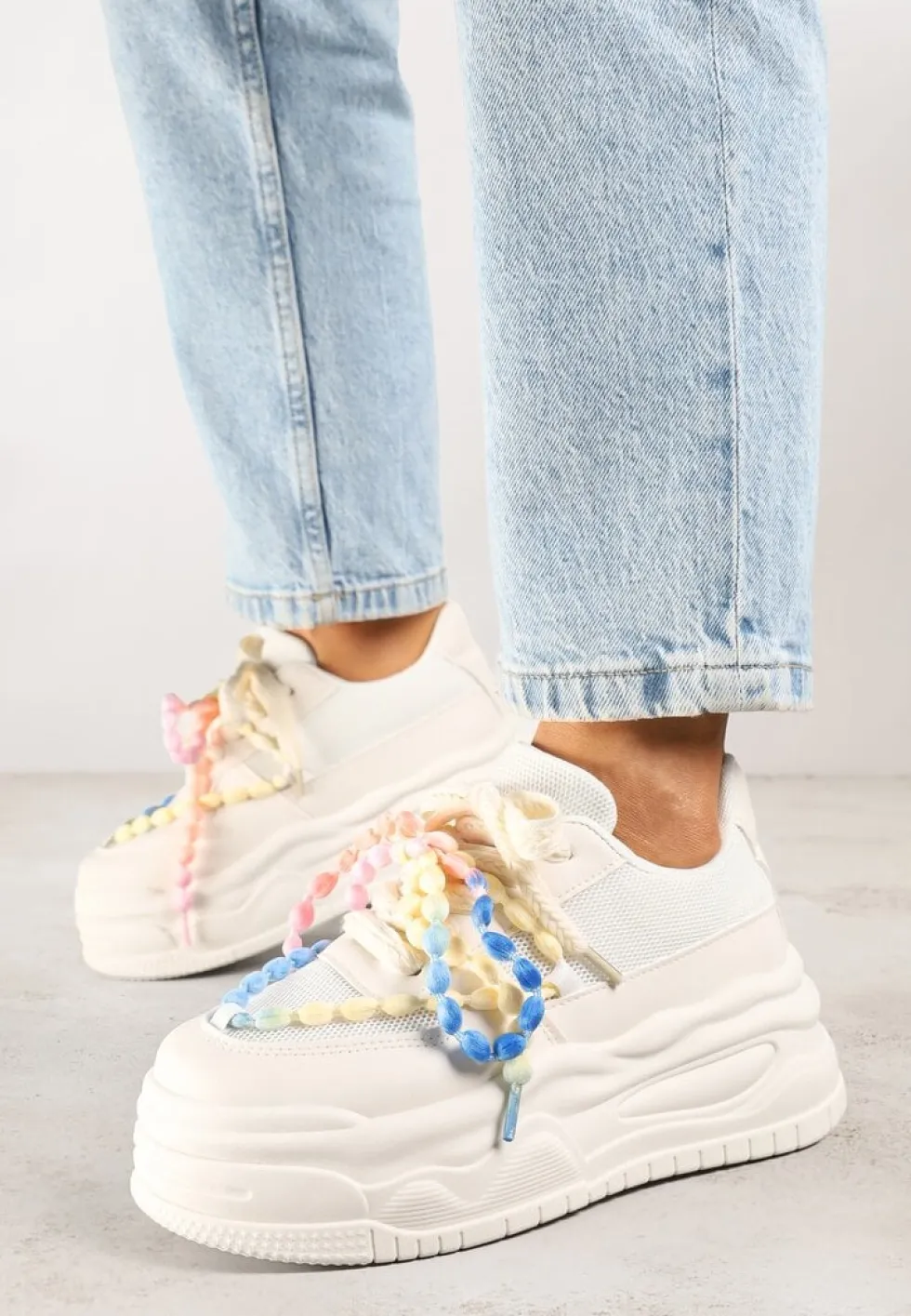 Beżowe Sneakersy na Platformie z Koralikami Amovanna