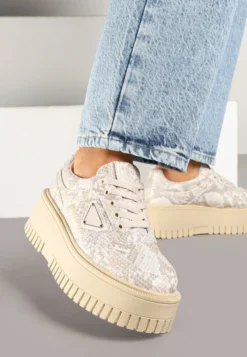 Beżowe Sneakersy na Platformie z Tłoczeniem Ozdobione Wężowym Printem Halinea