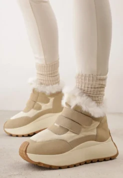 Beżowe Sneakersy Śniegowce Vices z Futerkiem na Platformie Zapinane na Rzep Nelosena