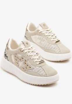 Beżowe Sneakersy Ozdobione Gwiazdą i Nitami Zeloti