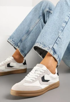 Beżowe Sneakersy Skórzane w Stylu Tenisówek z Geometrycznym Motywem Erisane