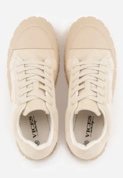 Beżowe Sneakersy Vices na Platformie z Ozdobą i Napisem Leawen