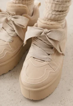 Beżowe Sneakersy Vices Stylizowane na Śniegowce na Platformie Obszyte Futerkiem Naleris