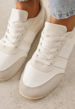 Beżowe Sneakersy w Stylu Klasycznych Tenisówek z Marszczeniem z Tyłu Aiglise
