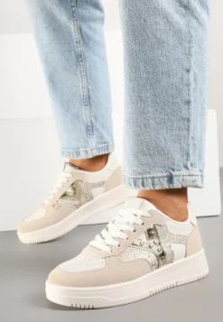 Beżowe Sneakersy Zdobione Metaliczną Aplikacją i Imitacją Skóry Węża Sarivane