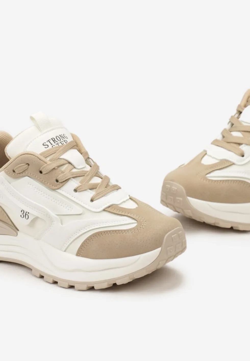 Beżowe Sneakersy ze Sznurowaniem i Ozdobnymi Naszywkami Ocellia