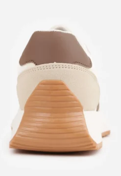 Beżowe Sneakersy z Geometrycznym Wzorem Velwettia