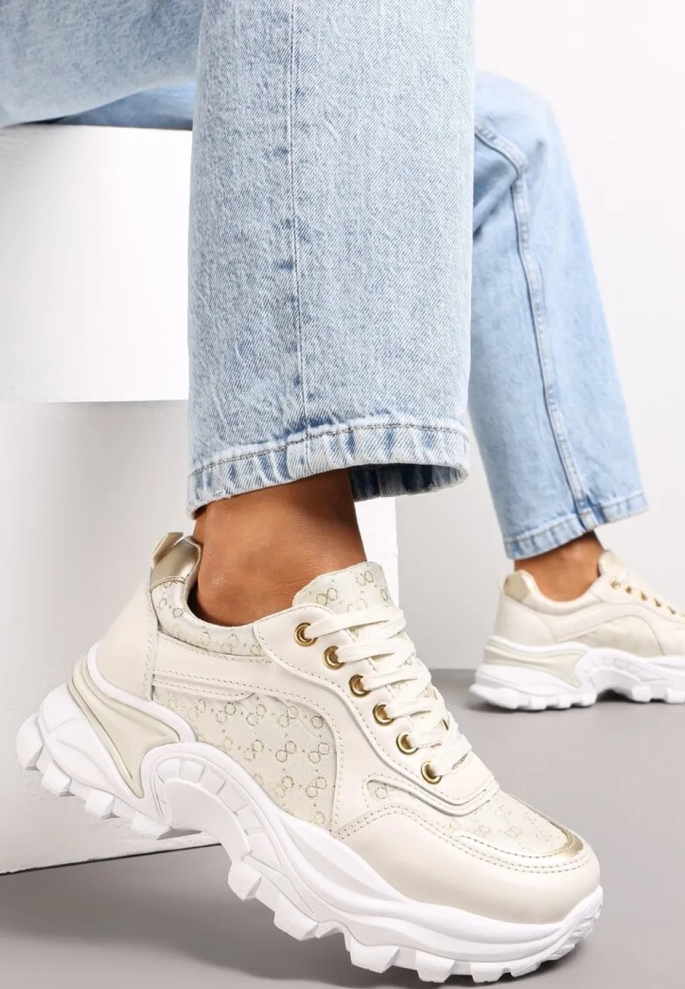 Beżowe Sneakersy z Metaliczną Nitką na Grubej Podeszwie Melimeda