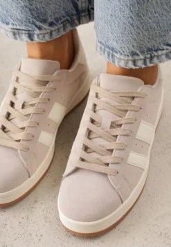 Beżowe Sneakersy z Paskami po Bokach Zefirau