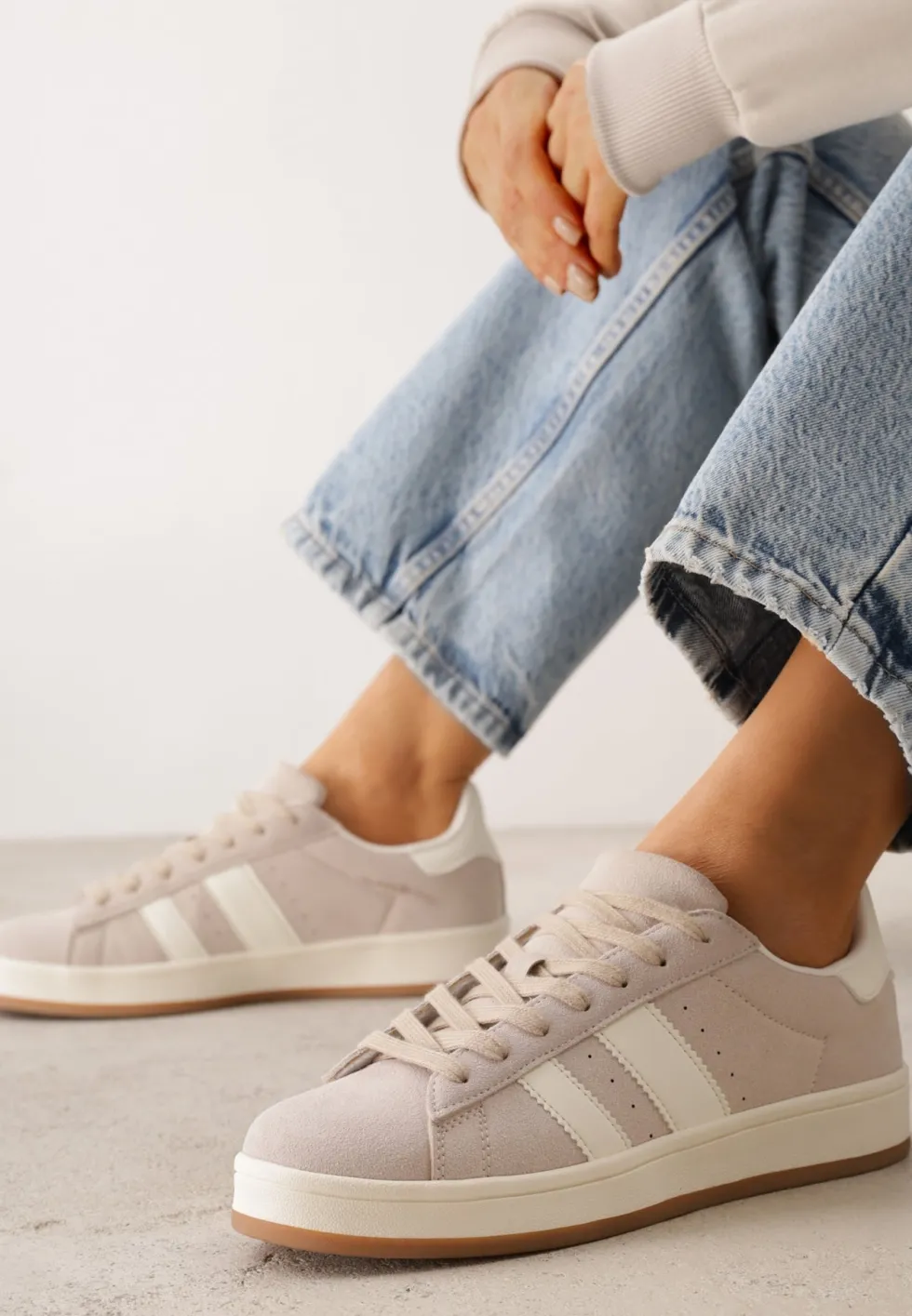 Beżowe Sneakersy z Paskami po Bokach Zefirau