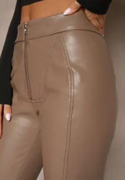 Beżowe Spodnie High Waist z Imitacji Skóry z Ozdobnym Suwakiem i Ociepleniem Ilanilith