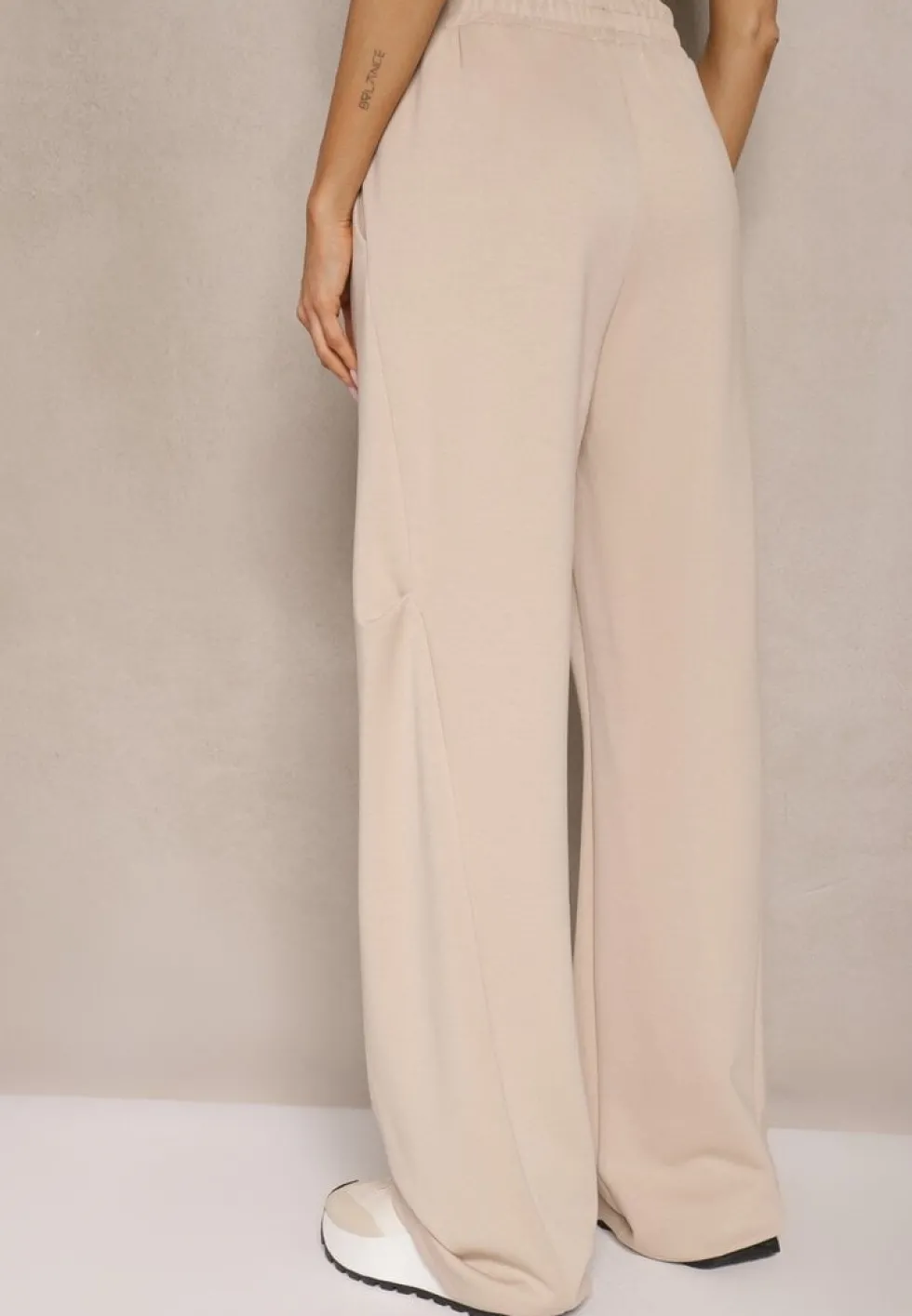 Beżowe Spodnie o Szerokim Kroju High Waist z Gumką w Pasie Belobira