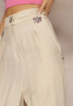 Beżowe Spodnie Typu High Waist Ozdobione Cyrkoniami Sajara
