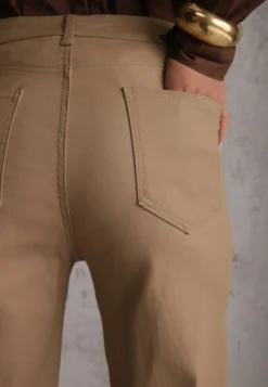 Beżowe Spodnie Woskowane o Szerokim Kroju High Waist Sezila